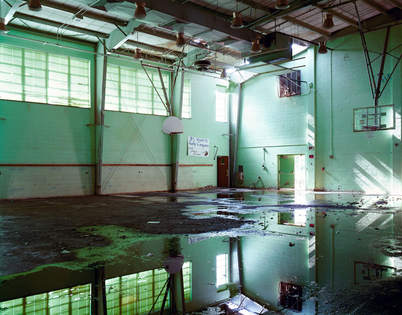 Gymnasium<br />
All images courtesy PEER Gallery, all images copyright © respectively Wyatt Gallery and Radek Skrivanek, all rights reserved.