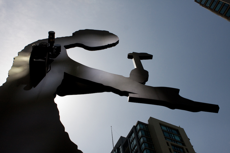 <b>Seattle Art Museum</b><br /><br />
Location: <a href=