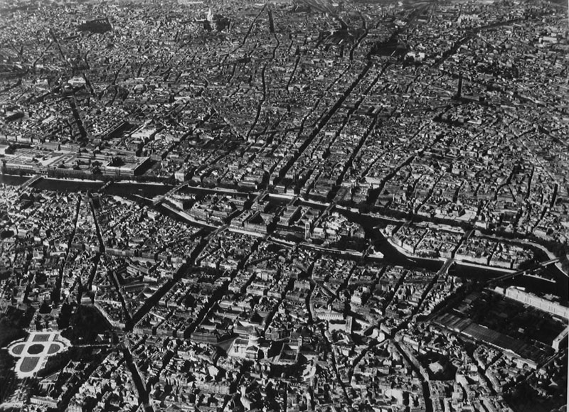The Center of Paris and the north-south axis, ca.1962