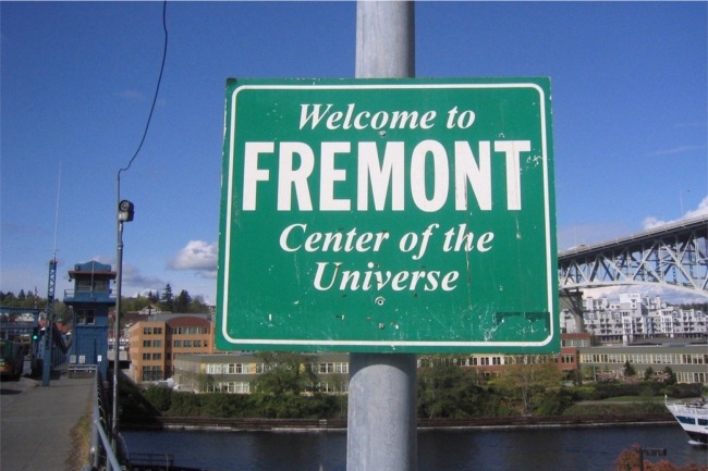 <b>Fremont</b><br />The neighborhood of Fremont calls itself “Seattle’s Left Bank,” and its official slogan is “Delibertus Quirkus”—”The Freedom to be Peculiar.” The summer solstice parade is an annual source of mirth, mayhem, and controversy, featuring hippies, samba dancers, mimes, people in salmon costumes, belly dancers, drag queens, Utilikiltarians, puppets, giant inflatable penises, superheroes, potheads, marching bands, police officers, hundreds of families, and the ever-popular naked bicyclists.<br /><br />Mileage: 2.3 of 6.0
