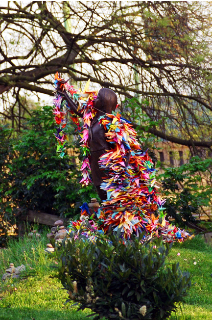 <b>Peace Park</b><br />Sadako Sasaki was two years old when she survived the Hiroshima bombing and 12 when she finally succumbed to radiation poisoning. She believed that her wish for health would be granted if only she could make enough paper cranes, and she folded more than 1,000 of them near the end of her life. Her perseverance in the face of adversity has made her an international symbol of peace.<br /><br />
This life-sized statue of Sasaki resides in Seattle’s Peace Park, and schoolchildren from across the city adorn it with thousands of paper cranes each year. <br /><br />Mileage: 4.1 of 6.0