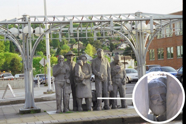 <b>“Waiting for the Interurban”</b><br />The folks on the corner of 34th and Fremont Avenue have been “Waiting for the Interurban” since 1979. The sculpture was created by Richard Beyer and placed here over the objection of Fremont Arts Council member Armen Stepanian, who denounced it as ugly and inappropriate. Beyer got the last laugh, though—not only did his art get installed, but he also put Stepanian’s face on the dog.<br /><br />
The residents of Fremont almost always keep the “Waiting for the Interurban” folks clad in clothes, though they were in a state of undress when this photo was taken. Oh, well—as I mentioned before, Fremont doesn’t have a problem with nudity.<br /><br />Mileage: 2.4 of 6.0